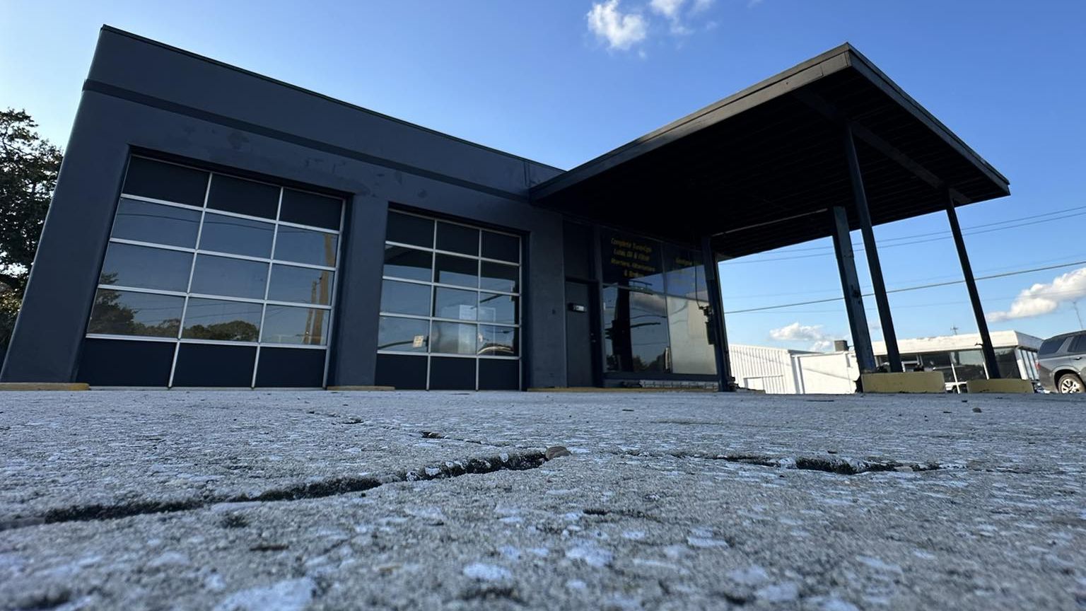 Superior Auto & Offroad shop building on South Lake Parker Avenue in Lakeland, FL